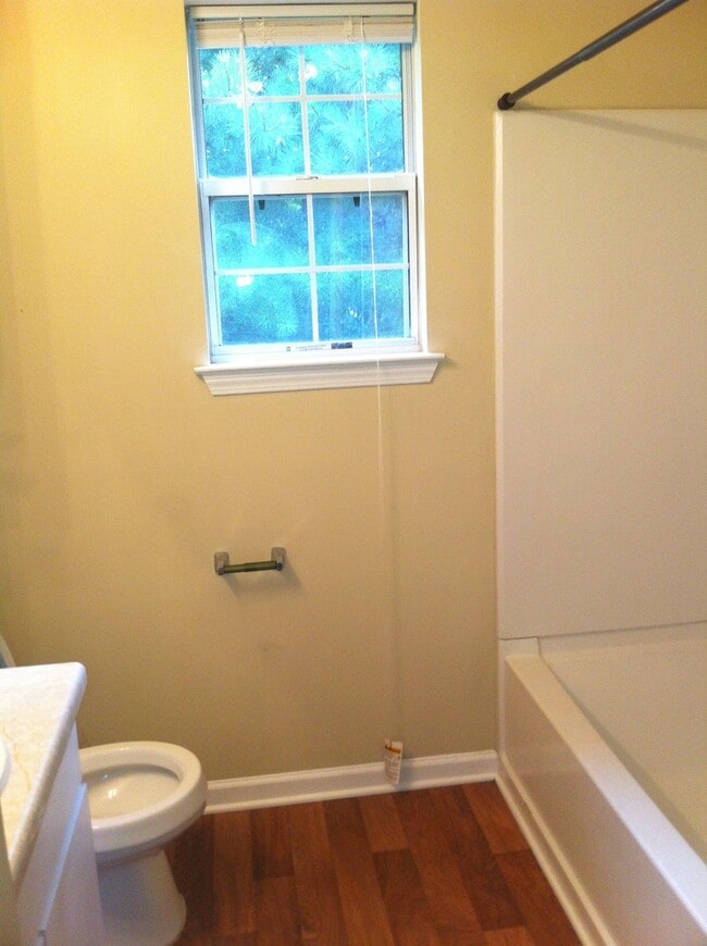 Building Photo - Newly Renovated Stunning House for Rent 4 ...