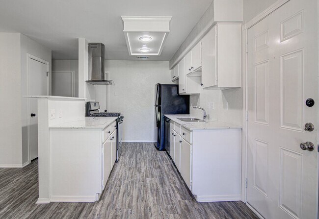 Building Photo - 5301 Indio Cir