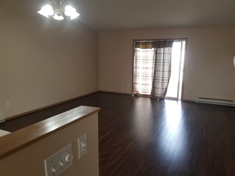 Building Photo - 1829 13th St E