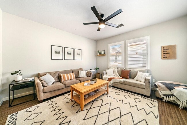 Building Photo - 8430 Crystal Walk Cir