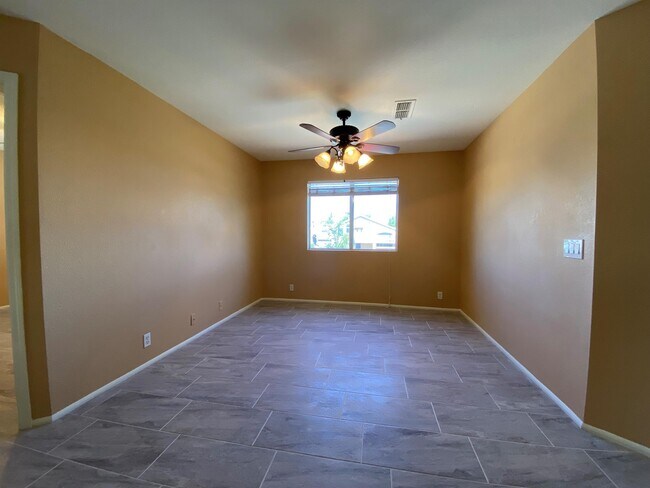 Building Photo - 20722 N 60th Dr