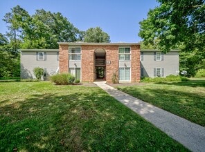 Building Photo - 19-7 Augusta Ct