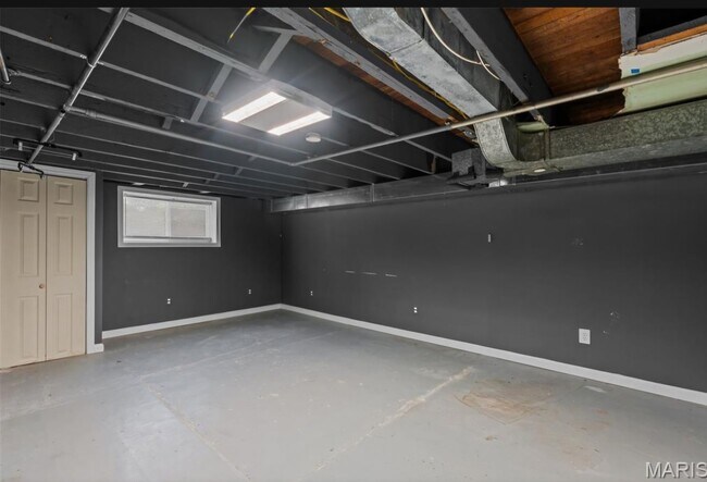 Building Photo - 5462 Christy Ave