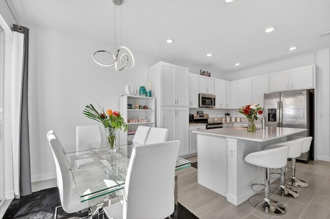 Building Photo - 4790 Navali Dr