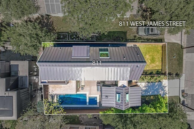 Building Photo - 811 W James St