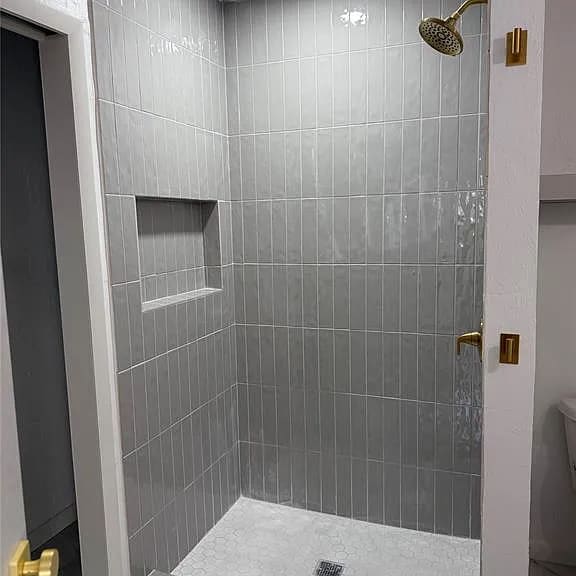 Building Photo - 1123 W Brooks St