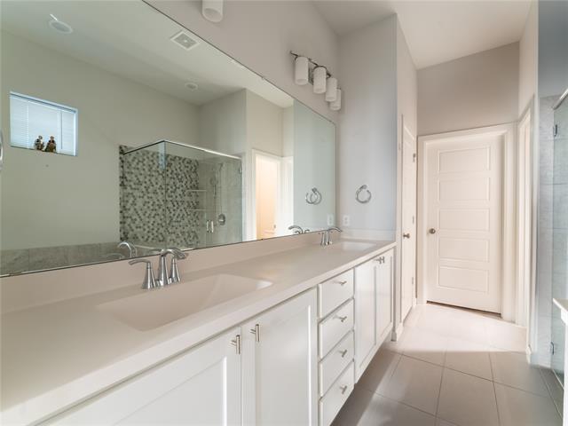 Building Photo - 14068 Theodora Ln