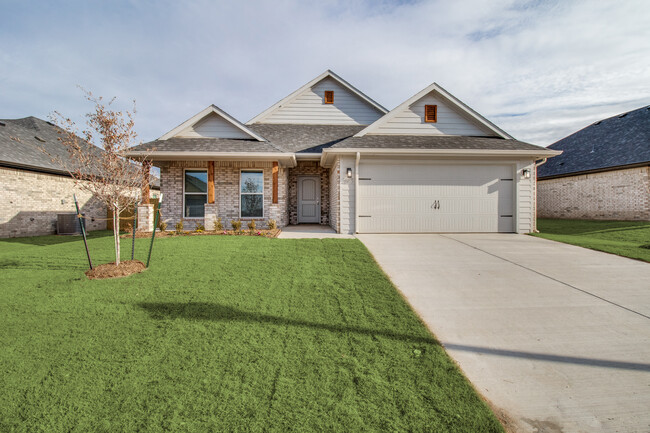 Primary Photo - 2815 Orchid Dr