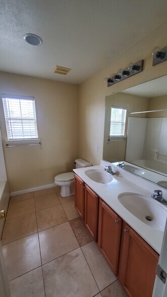 Building Photo - 9361 La Tonis Way