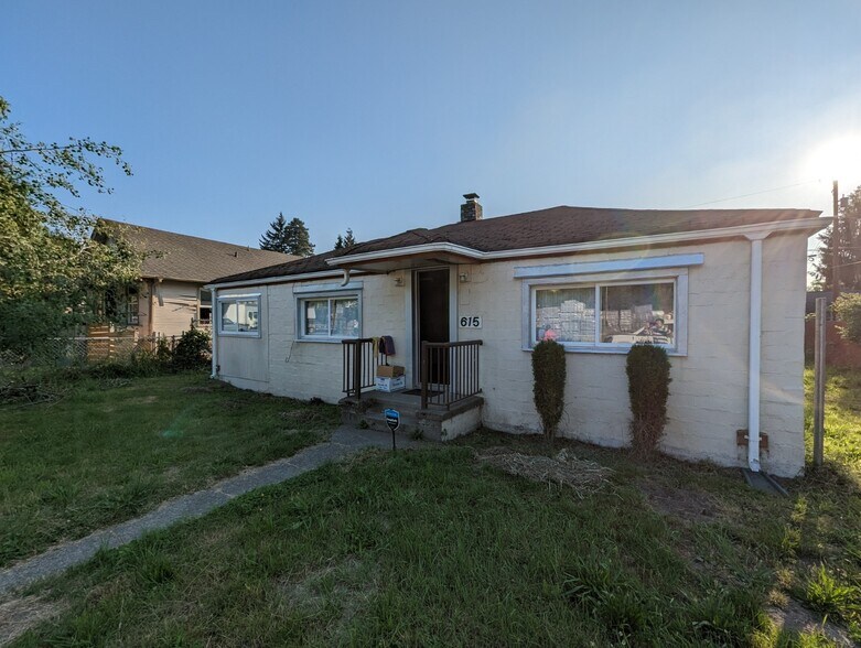 Primary Photo - 615 Bridges Ave S