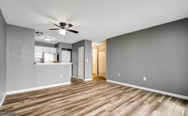 Building Photo - 217 Edpas Rd