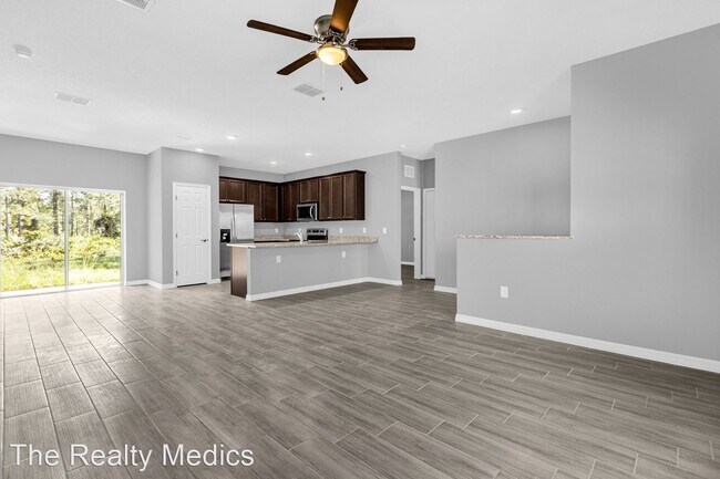 Building Photo - 3 br, 2 bath House - 2782 Wright Ave SE