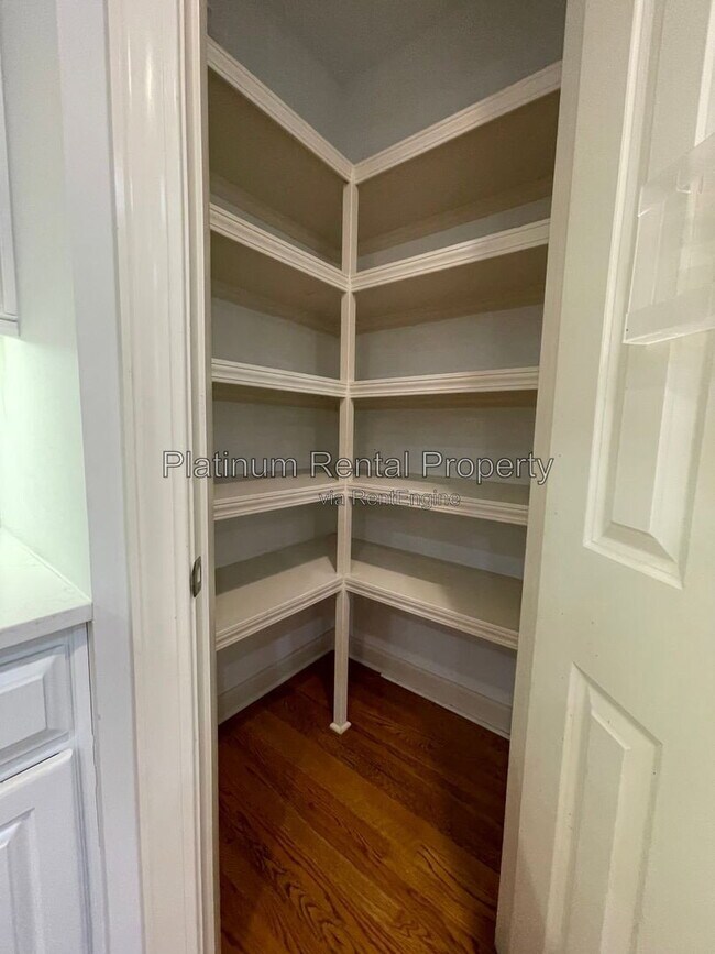 Building Photo - 1875 Adagio Dr