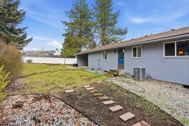 Building Photo - 11721 N Lincoln Ct