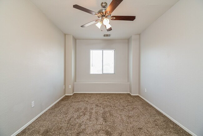 Building Photo - 39245 N Cali Cir