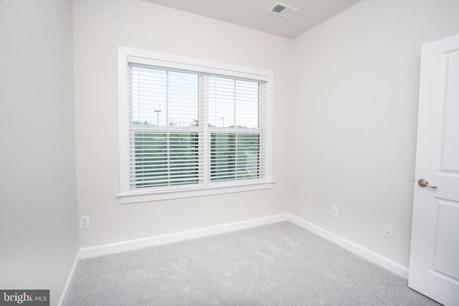 Building Photo - 13208 Woodland Park Rd