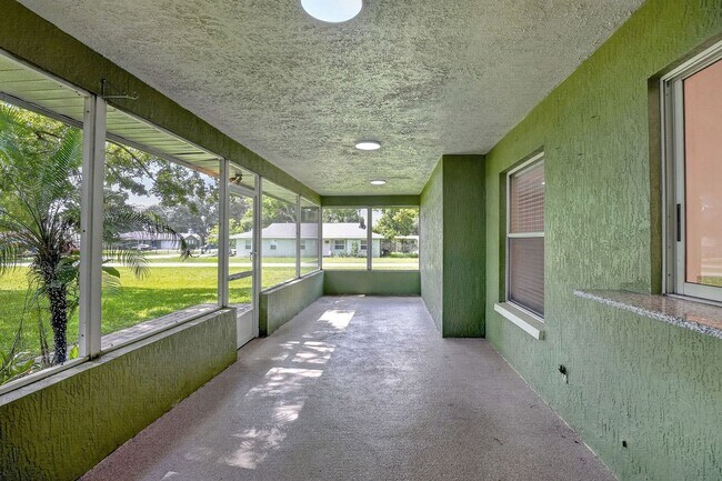 Building Photo - 1201 Burlington Ct