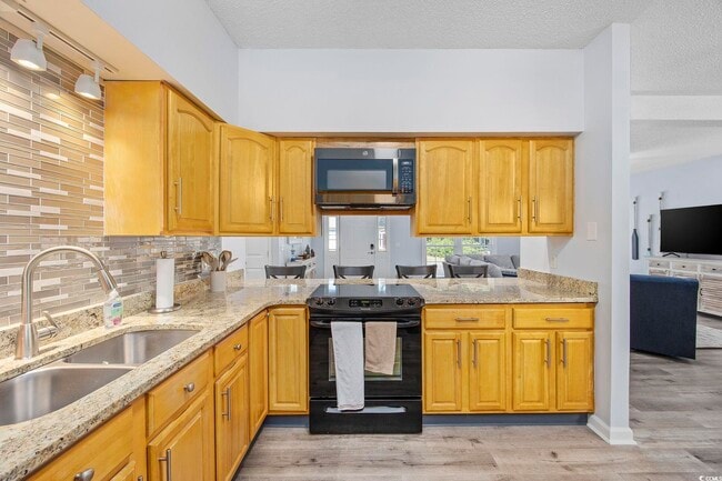 Building Photo - 9580 Maison Ct