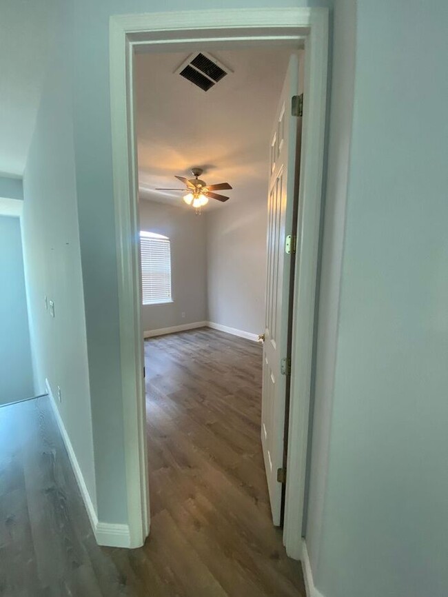 Building Photo - 3bed/2.5bath Townhome for Rent in Beautifu...