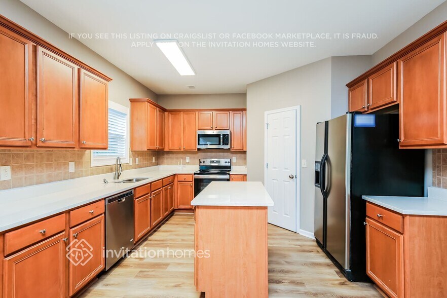 Building Photo - 5159 Summer Haven Walk