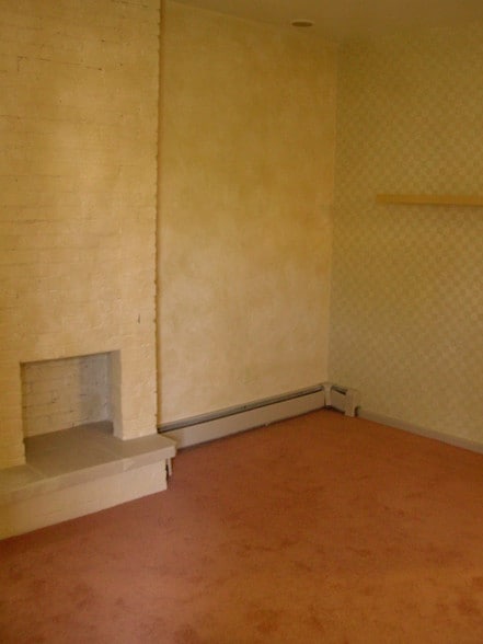 Building Photo - 749 S Millvale Ave