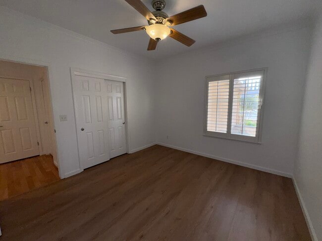 Building Photo - 553 W Fallbrook Ave