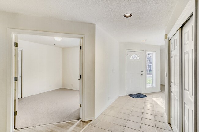 Building Photo - 374 NE 49th Ave