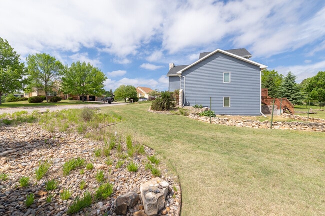 Building Photo - 1132 Enchantment Rd