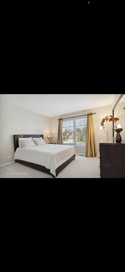 Building Photo - BEAUTIFUL HOUSE- 4+1 bsmt bedroom, 3.5 bat...