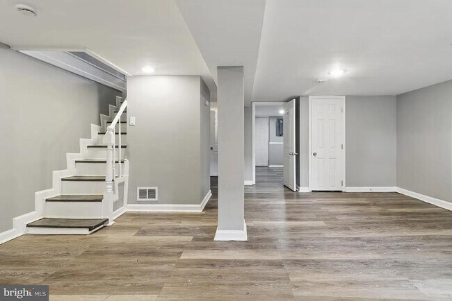 Building Photo - 809 Jefferson St NW