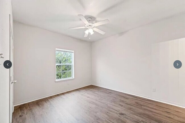 Building Photo - 1601 Wood Ave