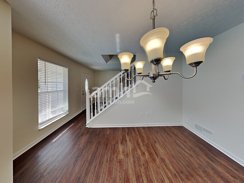 Building Photo - 1320 Wild Horse Dr