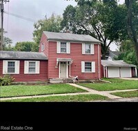 Building Photo - 1070 Lincoln Ct