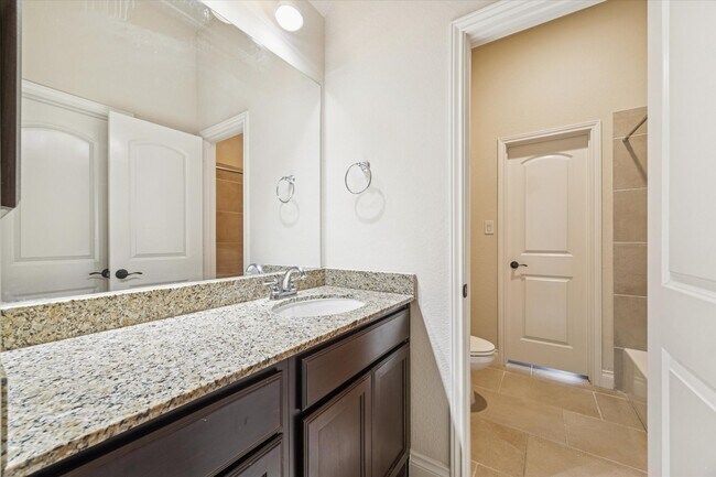 Building Photo - 3922 Pebble Heights Ln