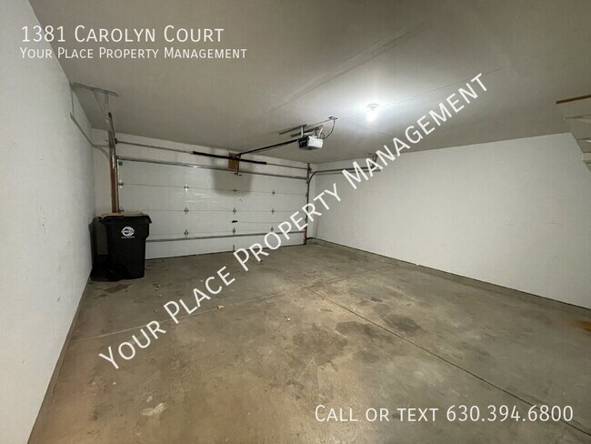 Building Photo - 1381 Carolyn Ct