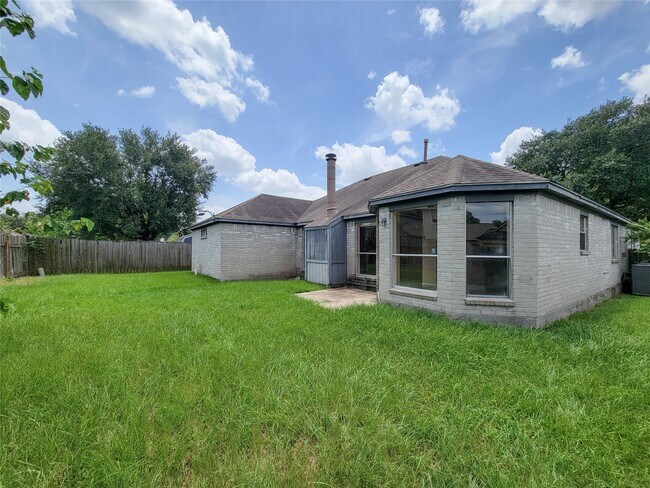 Building Photo - 22918 Pine Mist Ln