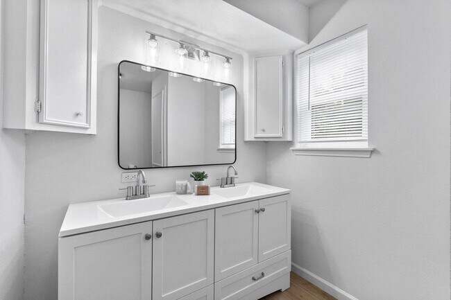 Building Photo - 21710 Glenbranch Dr