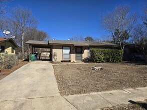 Building Photo - 7023 Greenberry Dr