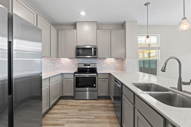 Building Photo - 7805 Peccary Dr