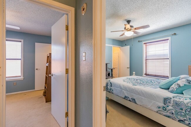 Building Photo - Beautiful 3 Bedroom/2 Bath Home