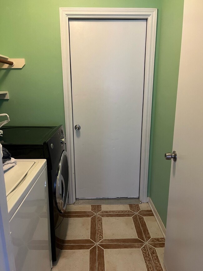 Building Photo - 17035 Judyleigh Dr