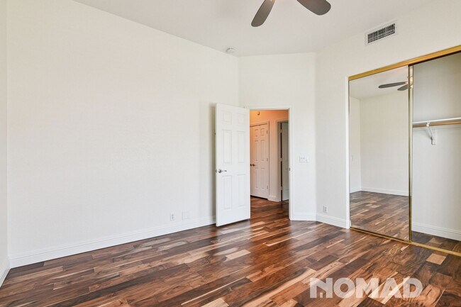 Building Photo - Spacious 4BR House on Arrowhead Lake in Gl...