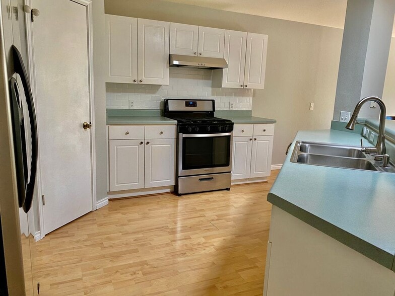 Building Photo - 6905 Gabion Dr