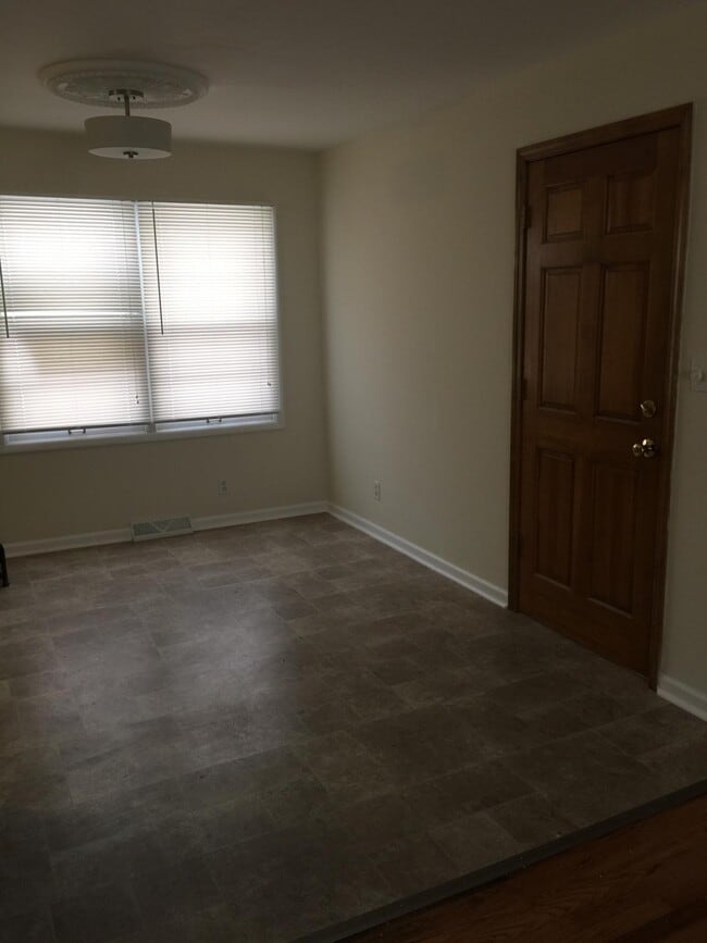 Building Photo - 11201 Herrick Ave