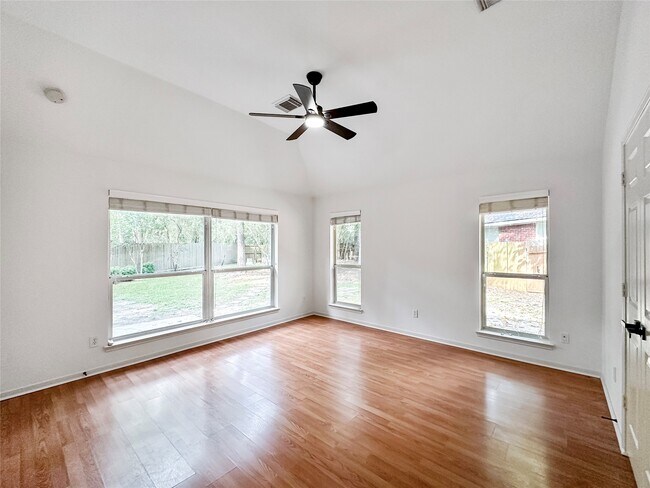 Building Photo - 126 N Willow Point Cir