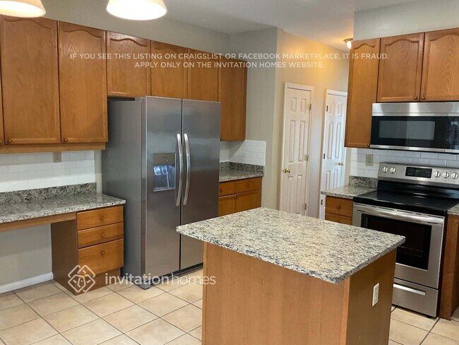 Building Photo - 1240 Chadwick Point Dr NW