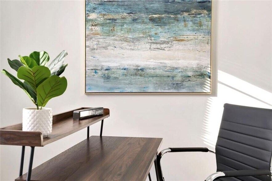 Building Photo - 56 Holly Rd NW