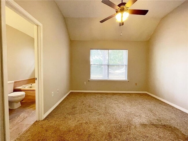 Building Photo - 360 E Suncrest Loop