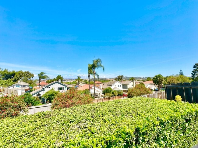 Building Photo - Beautiful Two-Story Home, Guajome Park, Community Pool, San Luis Rey Hiking/Biking Path, Lovely C...