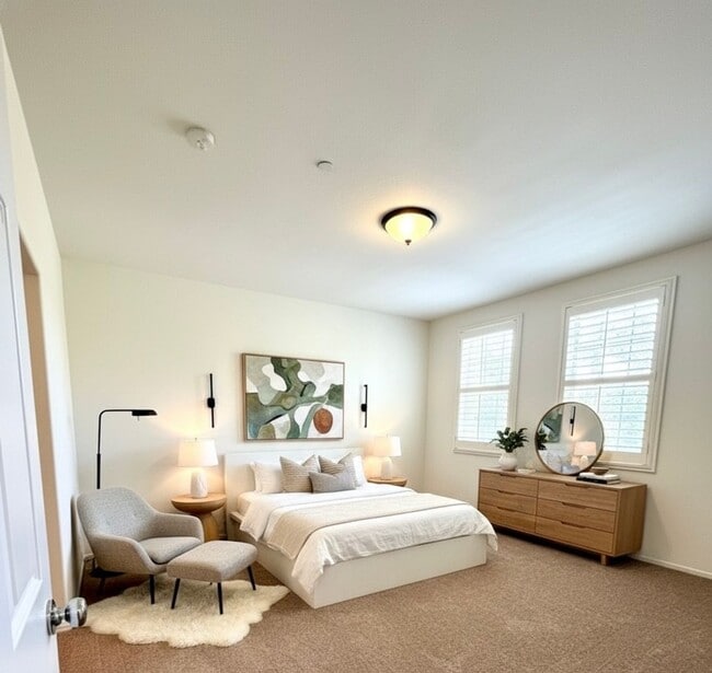 Building Photo - Spacious 3 bedroom Condo  in Portola Sprin...